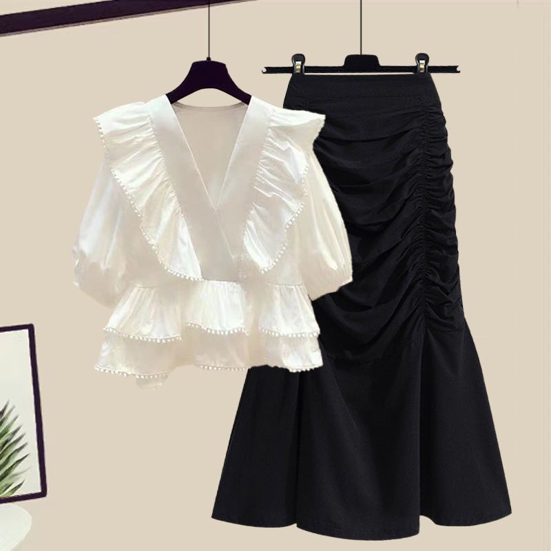 Women's reduced age top+half skirt two-piece set