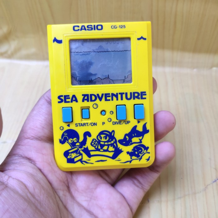CASIO SG-125 Sea Adventure 1988 Pocket Game - RARE