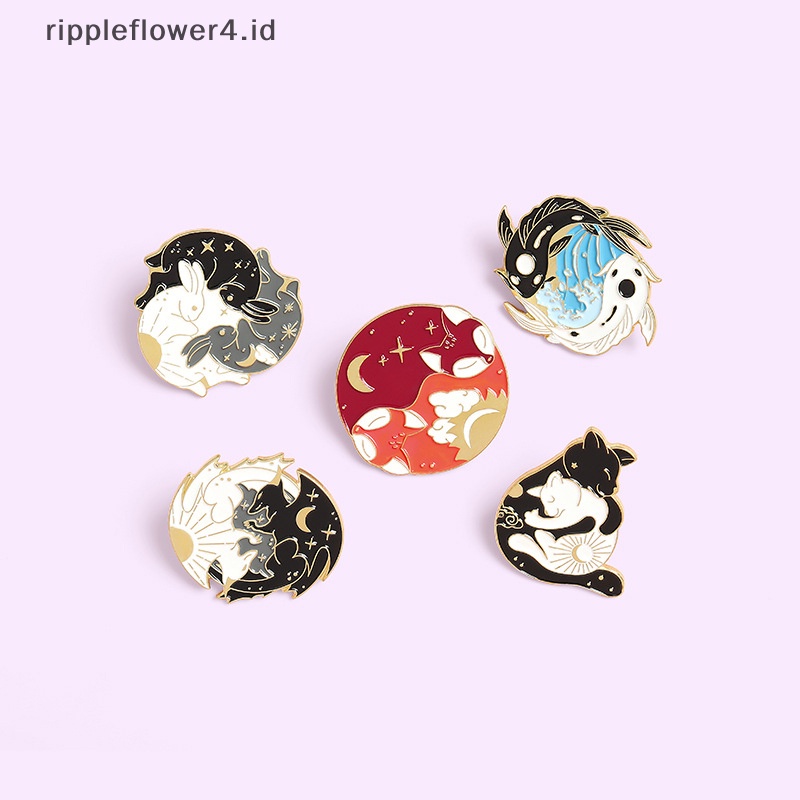 {rippleflower4.id} Enamel Pin Peluk Hewan Kerah Pin Lencana Malam Dan Hari Hitam Putih Kelinci Rubah Bros Tas Pakaian Lapel Pin Lencana Hewan Perhiasan Hadiah~