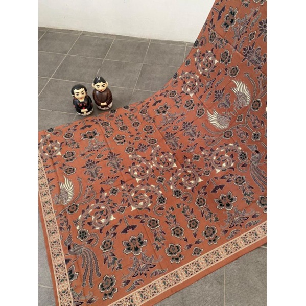 Kain Batik Kota Solo motif alusan balian merak kembar ukel salem