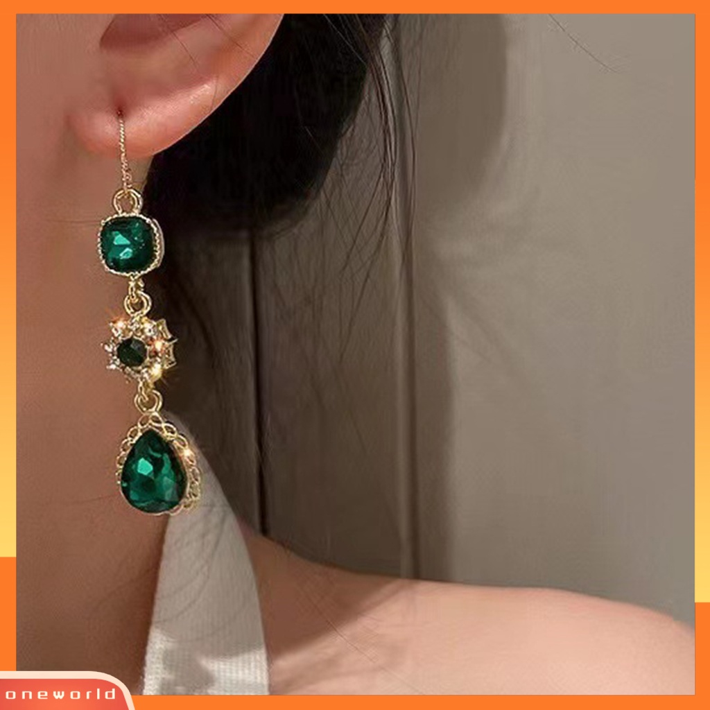 [WOD] 1pasang Anting Menjuntai Bentuk Bunga Zamrud Panjang Anting Tetesan Air Eye-catching Untuk Hadiah