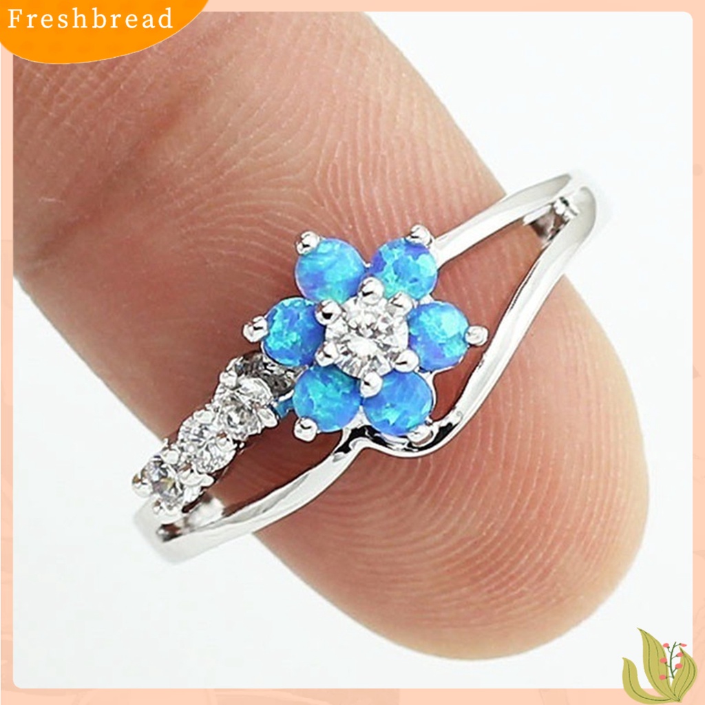 &lt; Freshbread &gt; Wanita Cincin Potongan Bulat Mengkilap Berlian Imitasi Hias Geometris Electroplating Dekorasi Hadiah Wanita Desain Bunga Opal Imitasi Pesta Ring Perhiasan Untuk Pacaran