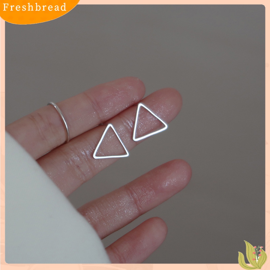 &lt; Freshbread &gt; 1pasang Anting Pejantan Kilau Terang Melubangi Geometris Electroplating Anti-Alergi Dekorasi Kupu-Kupu Ganda Pentagram Cinta Hati Segitiga Wanita Ear Studs