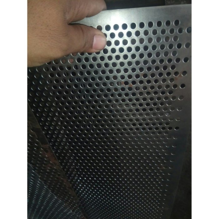 Plat Lubang Besi Bolong Perforated 5mm Ukuran 100cm x 150cm