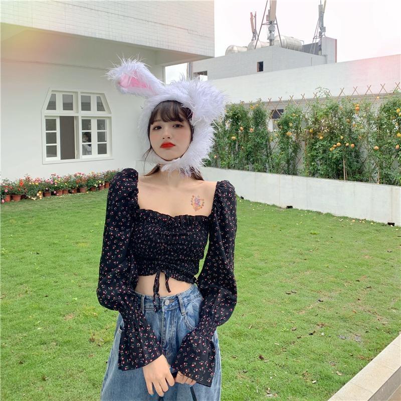Red Bahasa Perancis Retro Kerah Persegi Bunga Kecil Kemeja Sifon Wanita Musim Panas 2021 Baru Slim-Fit Kemeja Pendek Bottoming Top