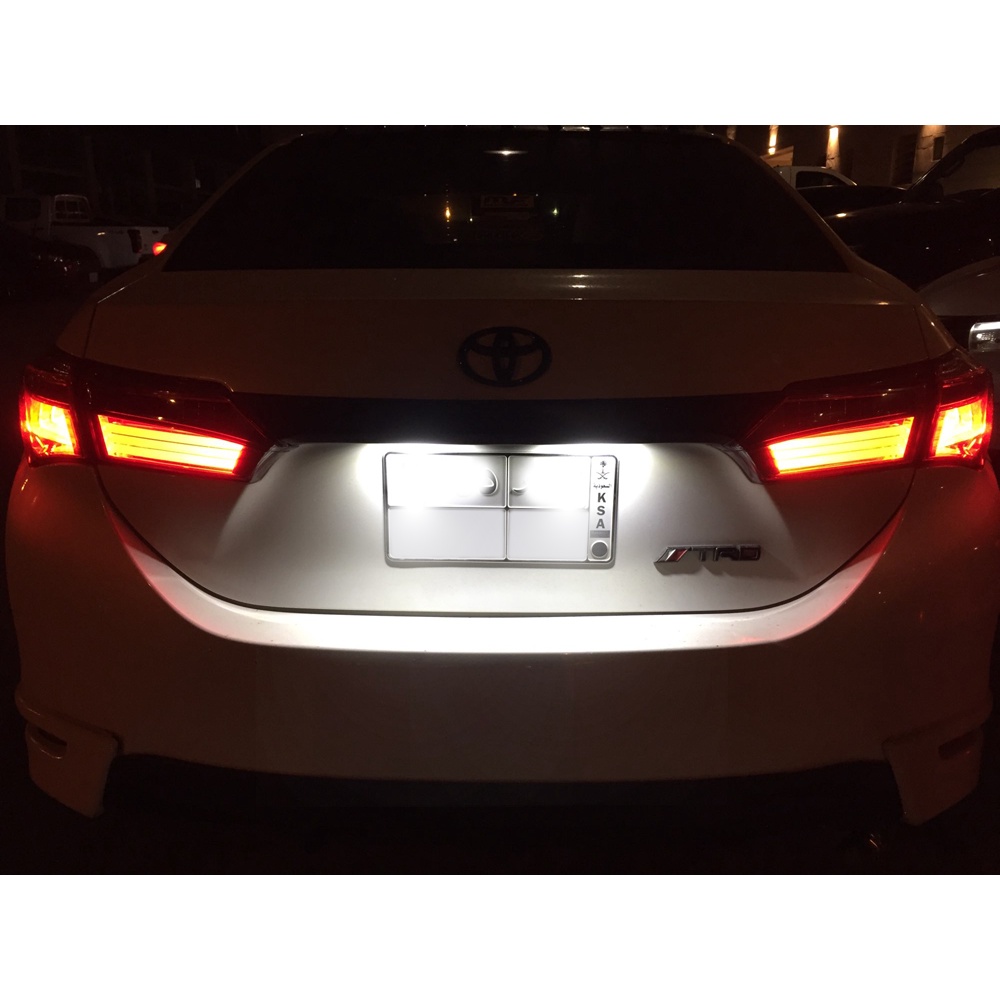 2pcs Untuk Toyota Yaris Camry Corolla Prius Ractis Verso Putih LED Plat Lampu Nomor Plat Lampu