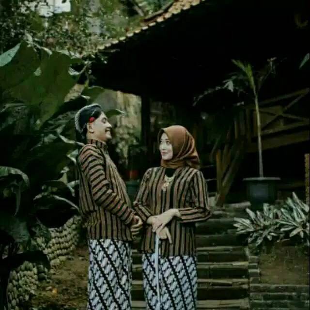 Lurik SET BAJU LURIK ADAT JAWA SET COUPLE BAJU ADAT JAWA SET BAJU ADAT JAWA PRIA DAN WANITA BAHAN TE