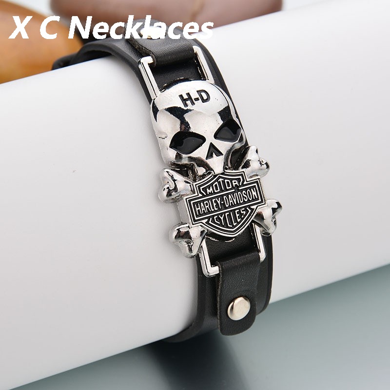 [X C Gelang] Baru PU Kulit Raja Bajak Laut Tengkorak Kepala Gelang Kulit Hitam Vintage Hip Hop Punk Gelang Kulit Lengan Manik-Manik Multilayer Zinc Alloy Anyaman Gelang