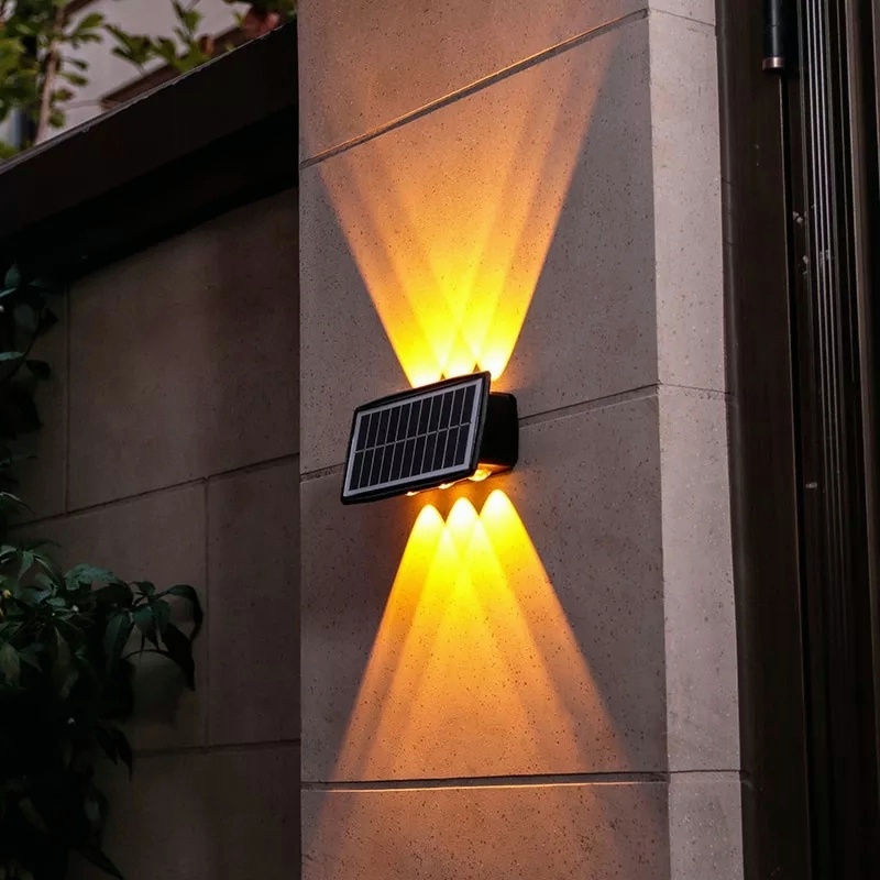 【COD】Lampu Dinding Surya Lampu Dinding Tenaga Surya Outdoor Waterproof Wall Lamp Lampu Taman Dekoratif