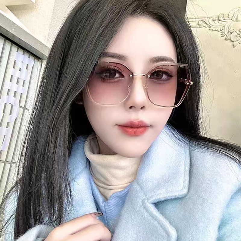 (YUZHU) Kacamata Hitam Tanpa Bingkai Logam Mode Baru Korea Marine Piece Oversized Frame Diamond Sunglasses Untuk Wanita