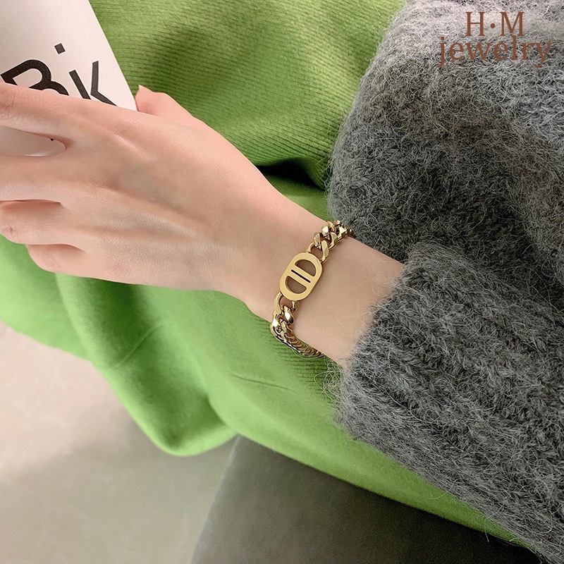 Kalung Pop Titanium Lapis Emas 18K Elegant Vintage Fashion Style