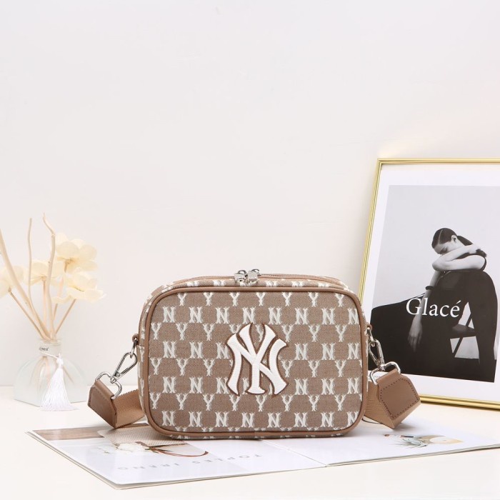 Promo Terbaru Tas MLB NY Yankees Denim Jacquard Monogram Original 100% - 1