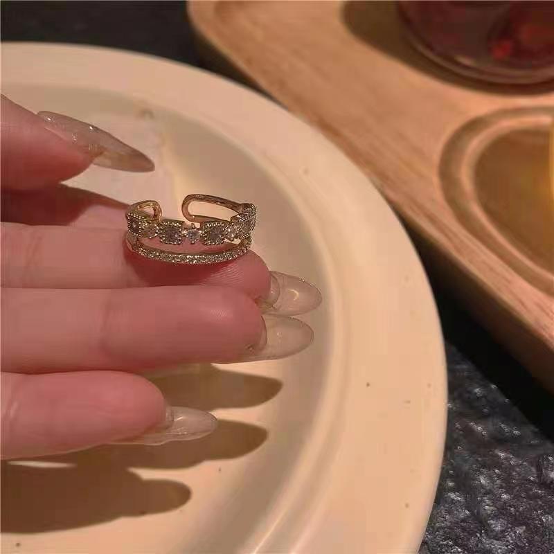 Korea Dongdaemun Cahaya Mewah Penuh Berlian Zirkon Cincin Perempuan Niche Indah High-End Jari Telunjuk Cincin All-Ma