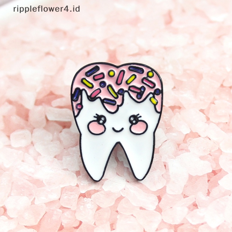 {rippleflower4.id} Lucu Kartun Gigi Malu Enamel Bros Pin Manis Indah Tetesan Minyak Bros Kerah Lencana Keperawatan Perhiasan Hadiah Aksesoris~