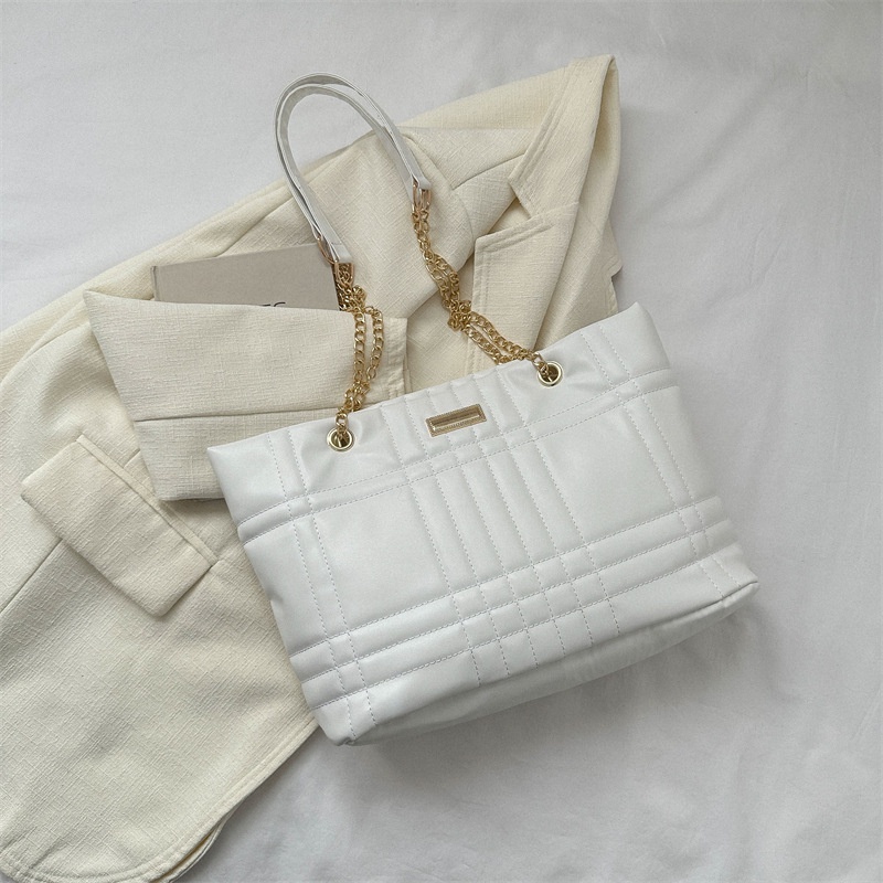 Tas wanita import berkualitas harga grosir bisa cod Tas Retro Wanita 2023 Versi Korea Baru Kapasitas Besar Fashion Kasual Tas Selempang Bahu Rantai Berlian Tas