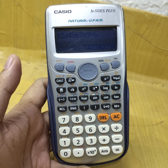 

Casio FX-570ES Plus Kalkulator