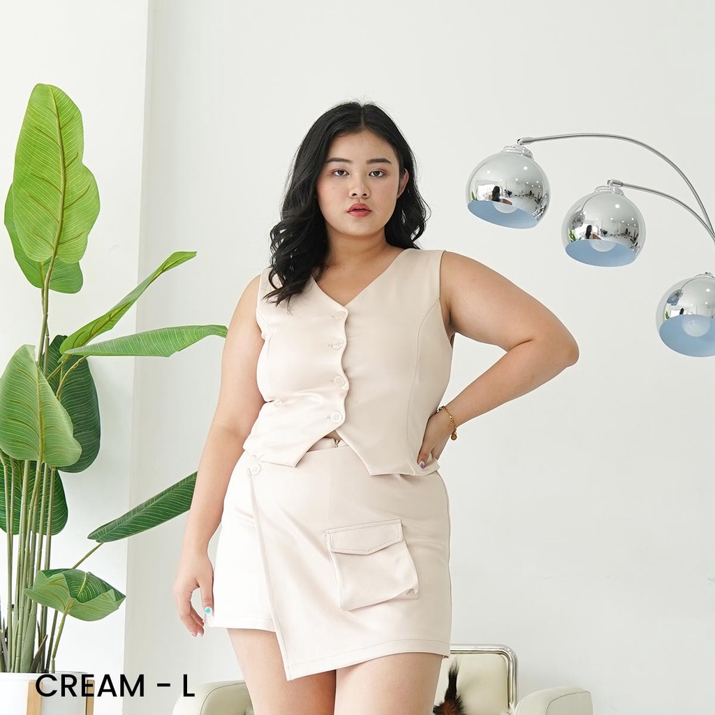 Rompi Kancing Basic Atasan Wanita Top