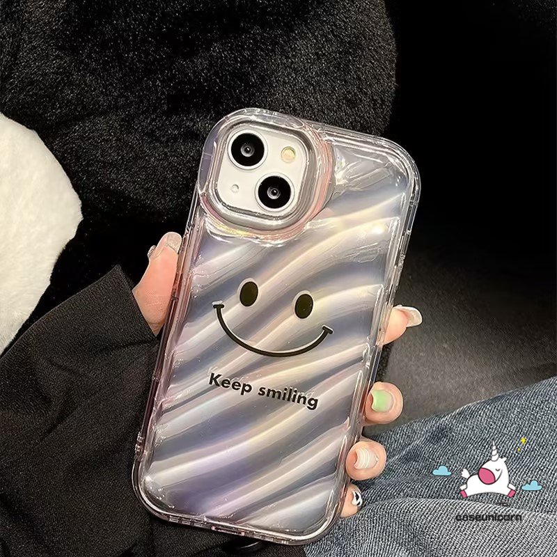 IPHONE Case Senyum Lucu Kreatif Kompatibel Untuk Iphone13 11 14 12 Pro MAX 7Plus XR X7 6 8 6S Plus XS MAX SE 2020kartu Warna Dazzle Mewah Huruf Sederhana 3D Stereo Kerut Soft Case