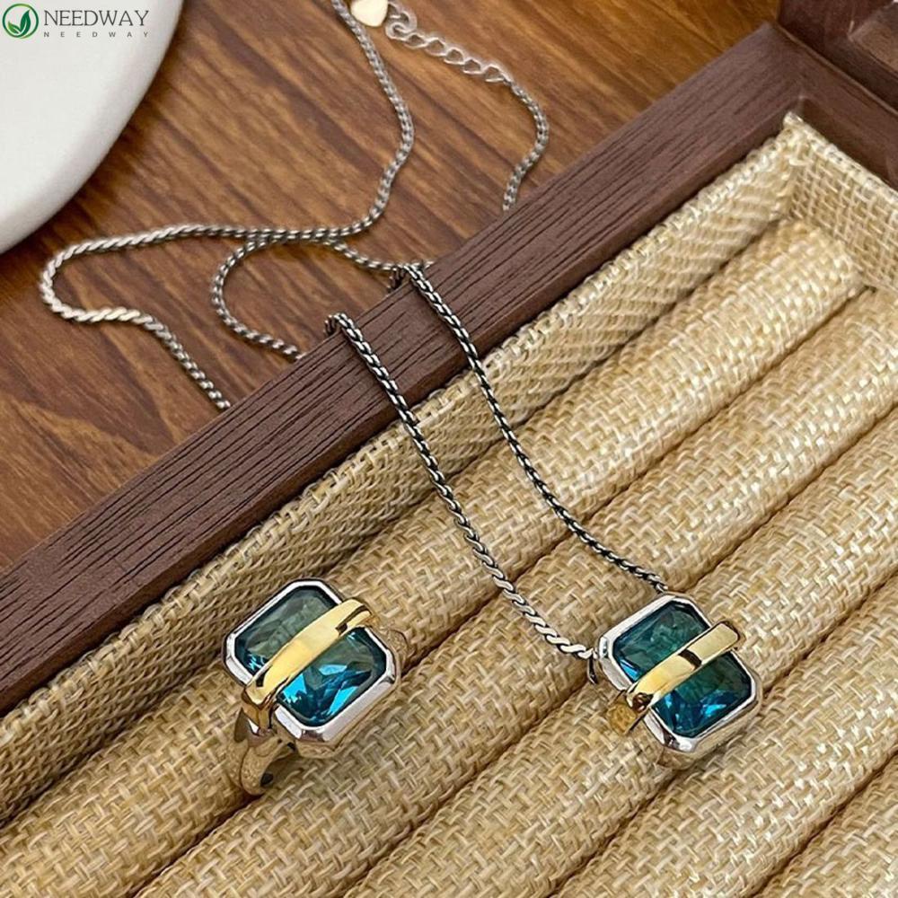 Needway Wanita Kalung Menawan Vintage Wanita Rantai Klavikula Minimalis Sweater Liontin Biru Kristal Cincin