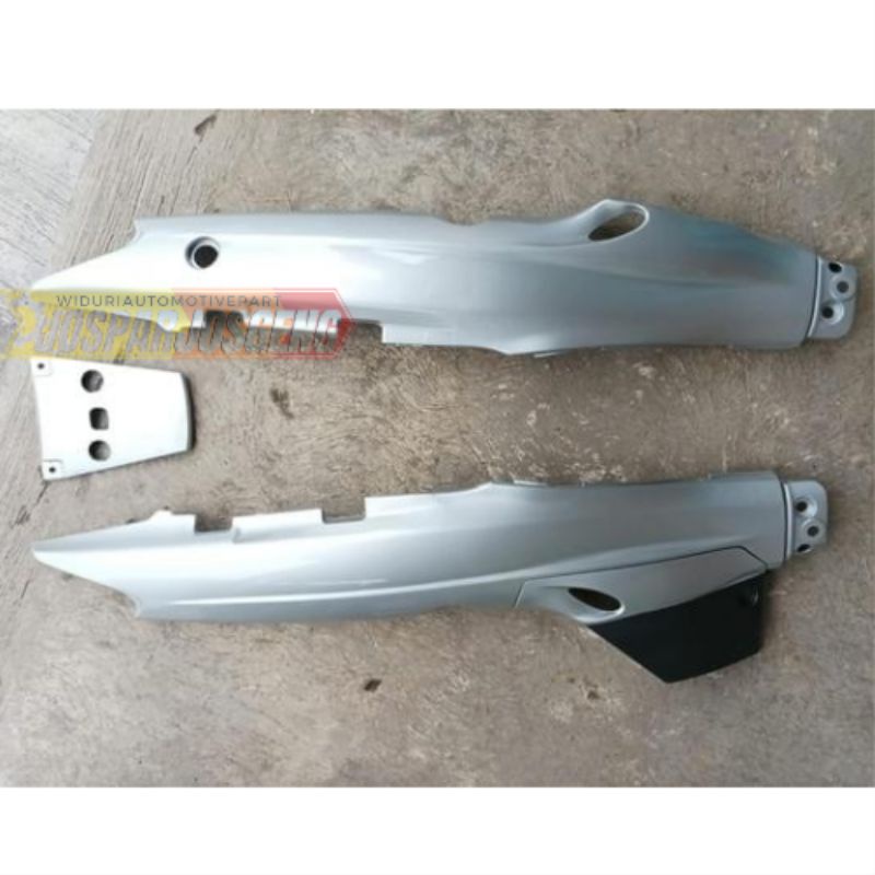 COVER BODY BELAKANG FIZR F1ZR VEGA R LAMA SILVER BOX COVER BODY BELAKANG FIZR VEGA R LAMA SILVER BOD