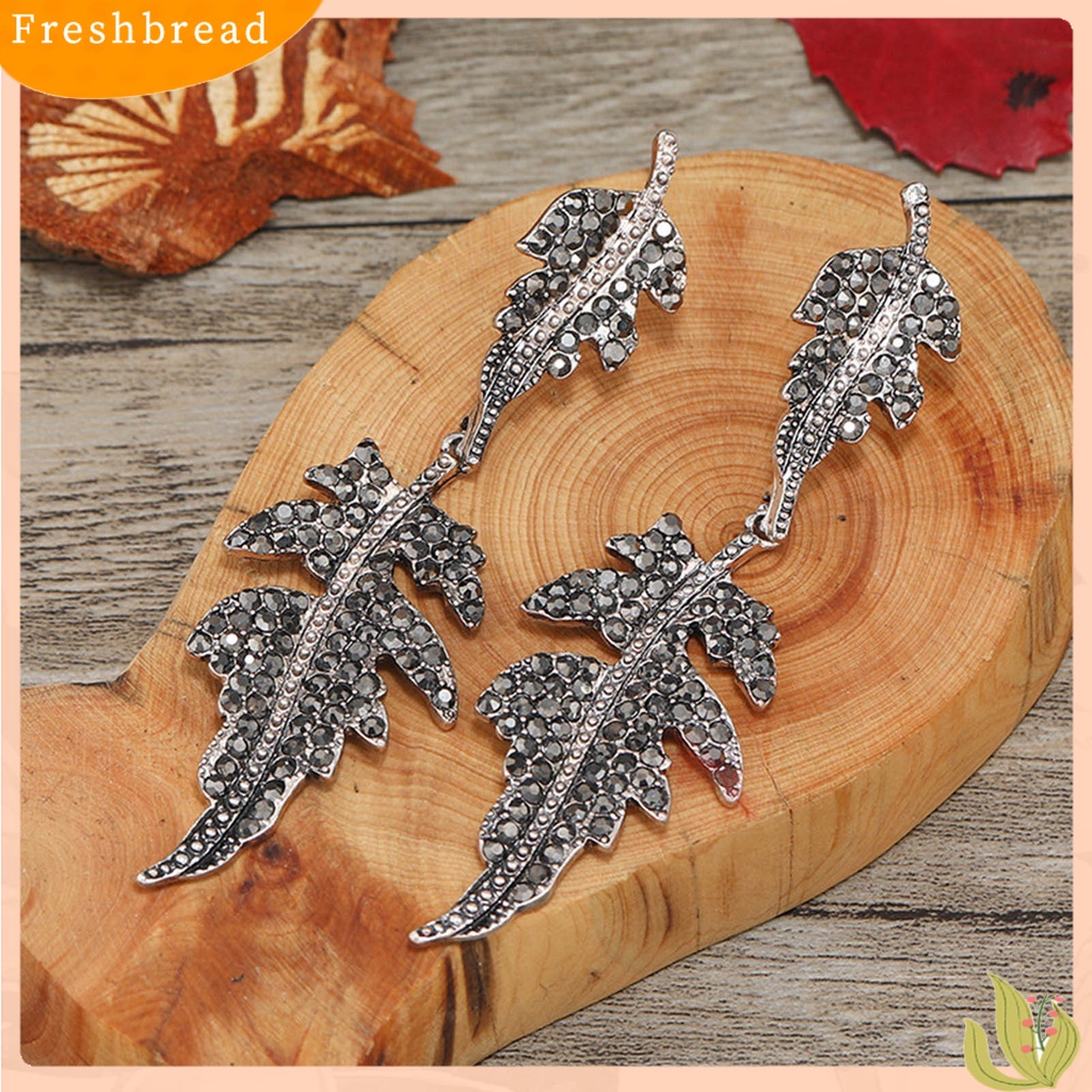 &lt; Freshbread &gt; 1pasang Wanita Drop Anting Bentuk Daun Berlian Imitasi Perhiasan Vintage Berlebihan Menjuntai Anting Hadiah Ulang Tahun