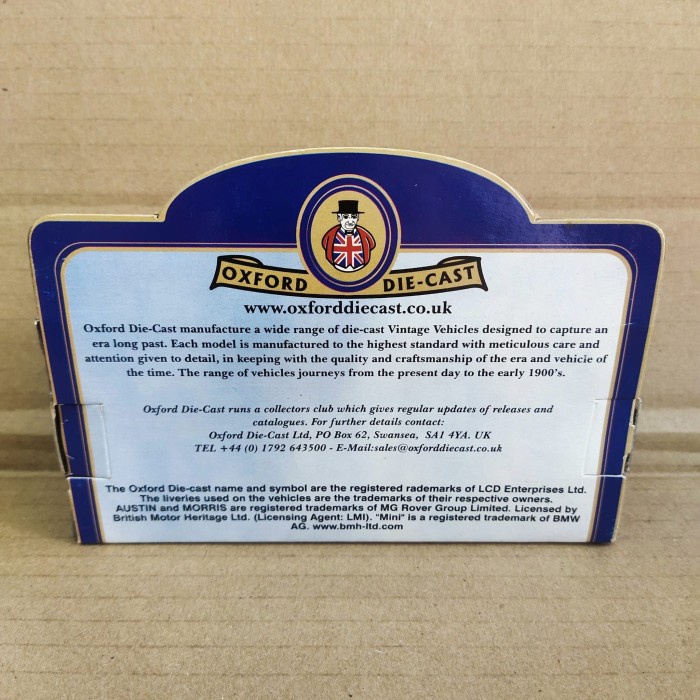 Oxford 1/43 Austin Morris Mini Panel Van Unigate Dairies Made in China