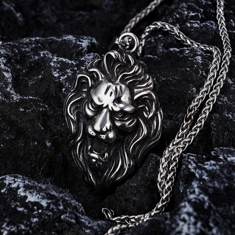 [X C Kalung] Baru Silvery Lion King Head Titanium Steel Liontin Punk Hip Hop Stainless Steel Kalung Hadiah Pesta Ulang Tahun Untuk Pria Dan Wanita