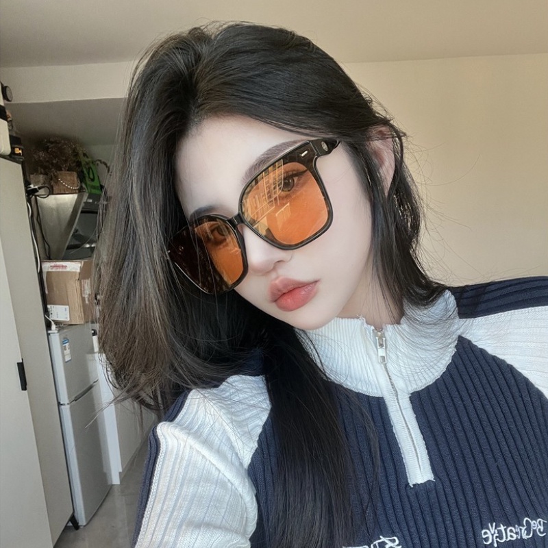 (YUZHU) Korean Fashion Oversized Square Frame Sunglasses Kacamata Hitam Anti Sinar UV Untuk Wanita