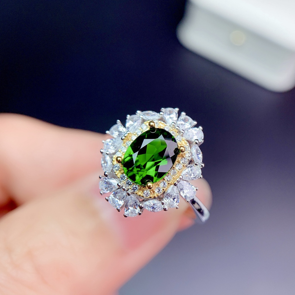 Goldkingdom Aksesoris Perhiasan Fashion Ready Stock Super Flash Emerald Ring Dua Warna Berlian Terang Engagement Ring