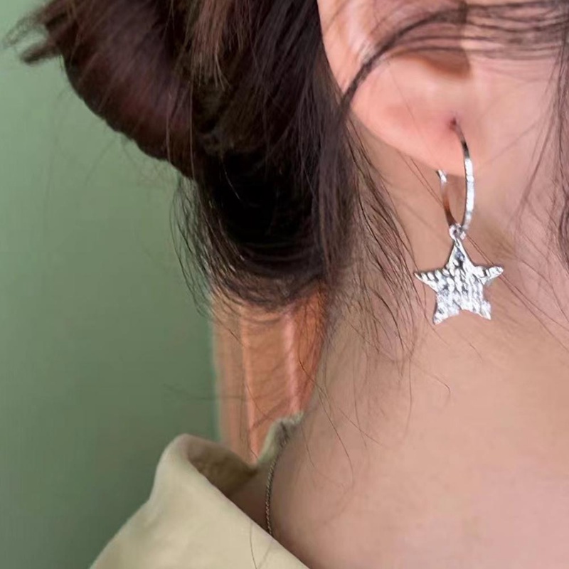 Y2k Fashion Sederhana Warna Perak Shiny Pentagram Menjuntai Anting-Anting Wanita Gadis Indah Minimalis Berujung Lima Bintang Drop Anting-Anting Perhiasan