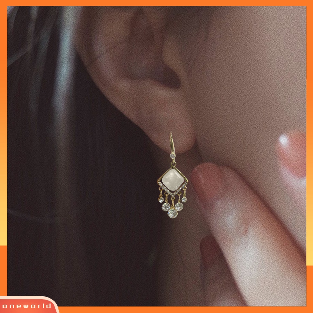 [WOD] 1pasang Drop Earrings Gaya Bohemia Bentuk Belah Ketupat Berlian Imitasi Mengkilap Rumbai Lady Earrings Perhiasan Pernikahan