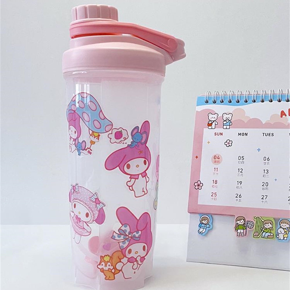 ღ 500/700ml Sanrio Botol Air Stiker Cangkir Pengocok Blender Kapasitas Besar Cangkir Air Portable Gym Kebugaran Cangkir Air Plastik Aksesoris Minuman