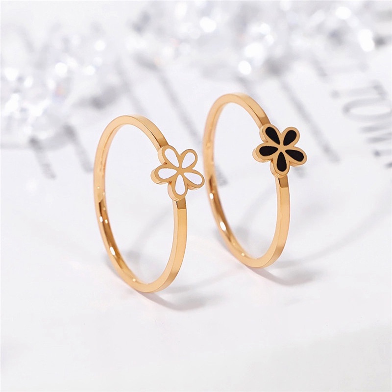 Cincin Daisy Kecil Bunga Hitam Putih Tidak Luntur Bunga Cincin Kepribadian Korea