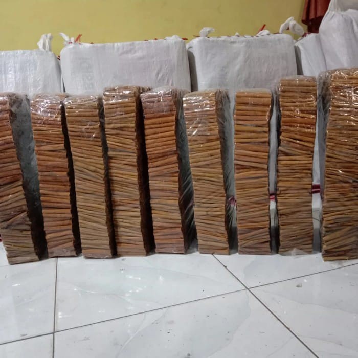 

✨Ready Stok✨ - kayu manis 1 kg / cinnamon stick- 1.2.23
