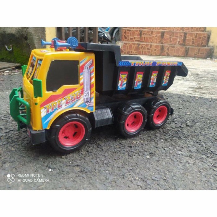Mainan mobil truk pasir jumbo super besar dump truck panjang 48cm ada