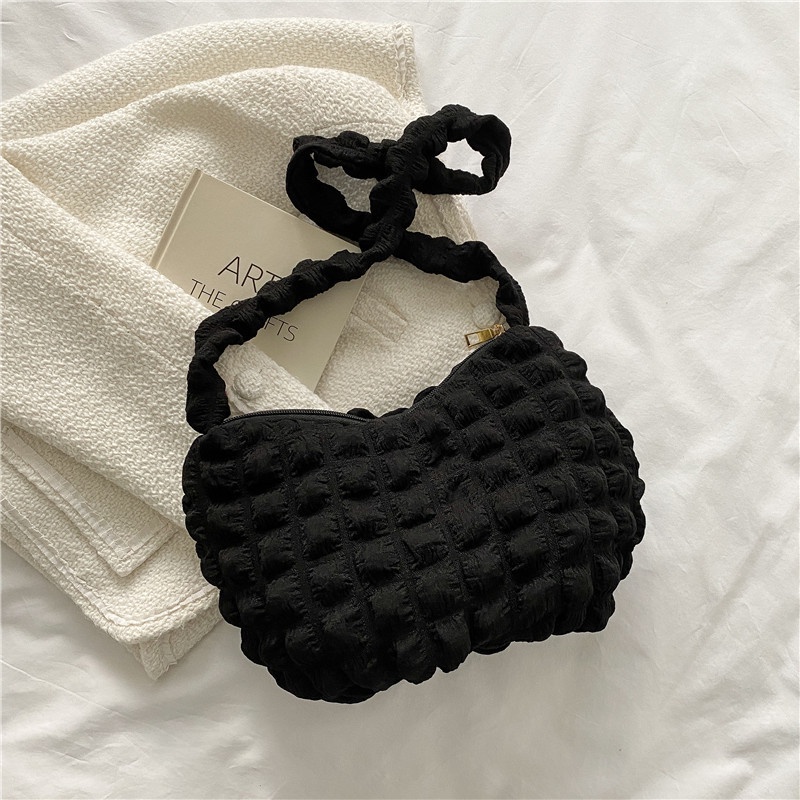 TAS PUFFY SELEMPANG KOREAN PILLOW BAG SELEMPANG WANITA KOREA KEKINIAN PUFFY FOAM SHOULDER BAG TREND Tas Selempang Top Handle Wanita Fashion Korea Terbaru Tas Shoulder Bag Wanita Kekinian