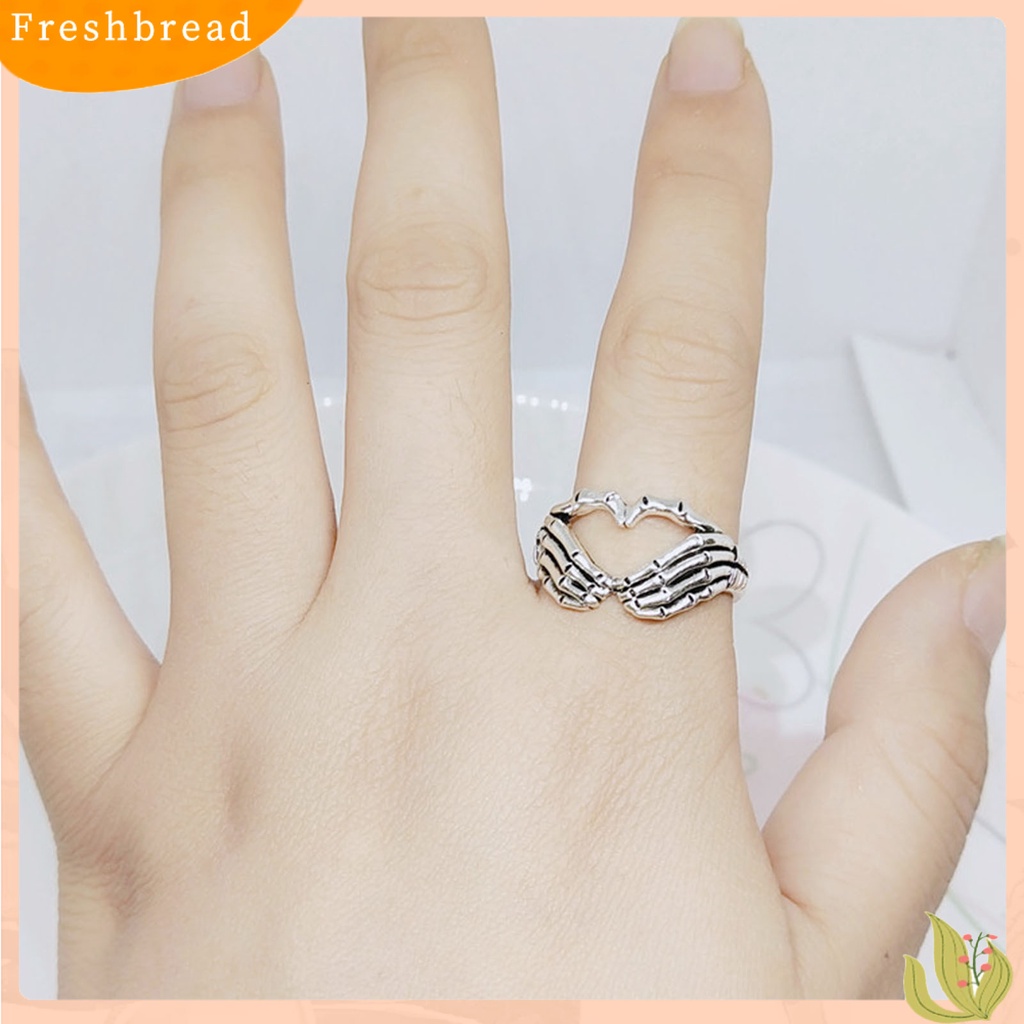 &lt; Freshbread &gt; Cincin Retro Tengkorak Tangan Alloy Hip Hop Unisex Cincin Keren Untuk Hadiah
