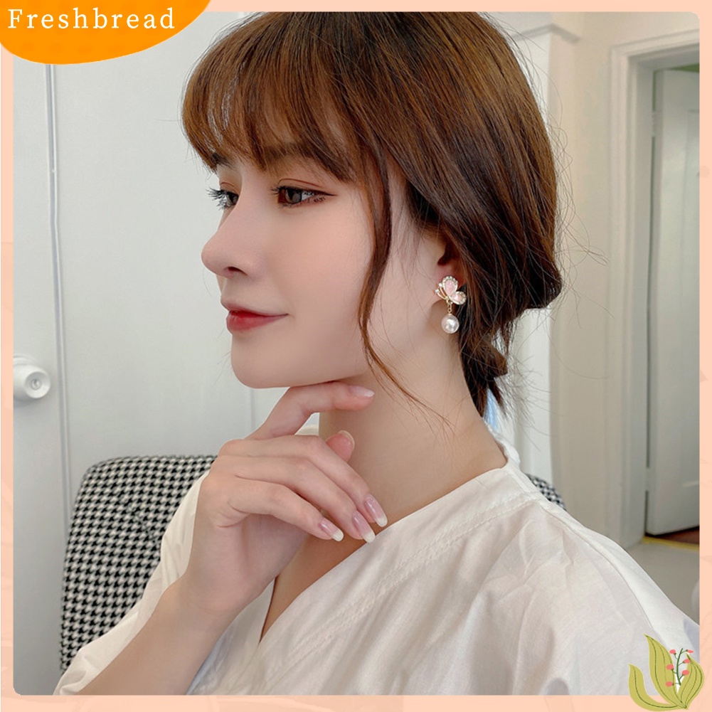 < Freshbread > Wanita Kupu-Kupu Bentuk Liontin Mutiara Imitasi All-match Stud Earrings Perhiasan Hadiah