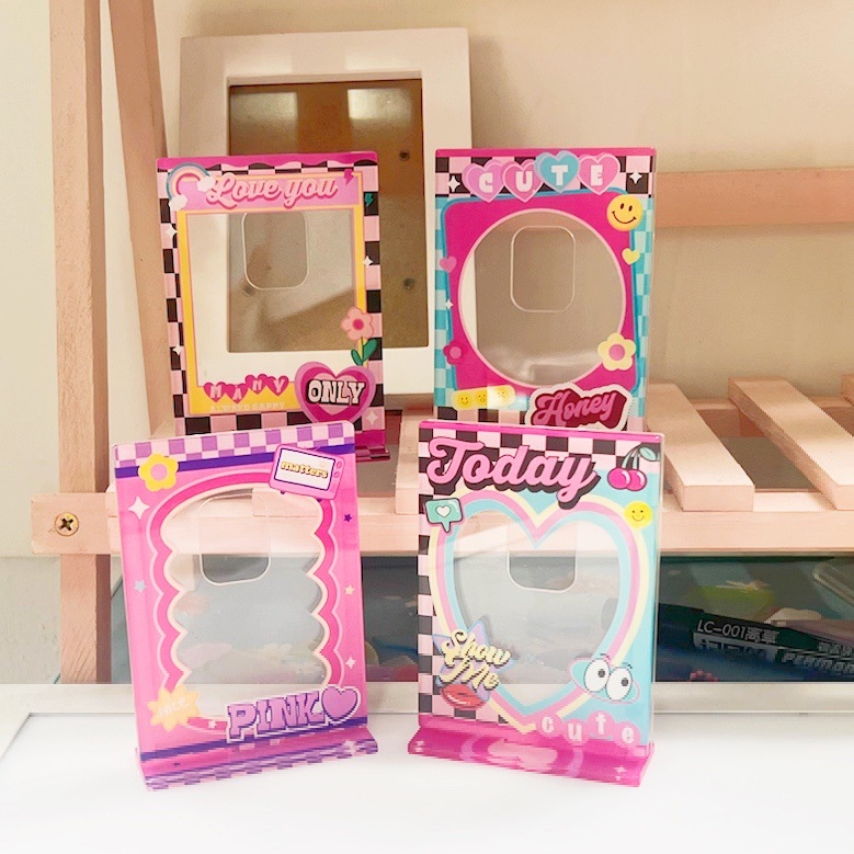 Cute Retro Card Holder 3inch Acrylic Bingkai Foto Idol Photocard Desktop Display Frame Kartun Pelindung Case INS Decor