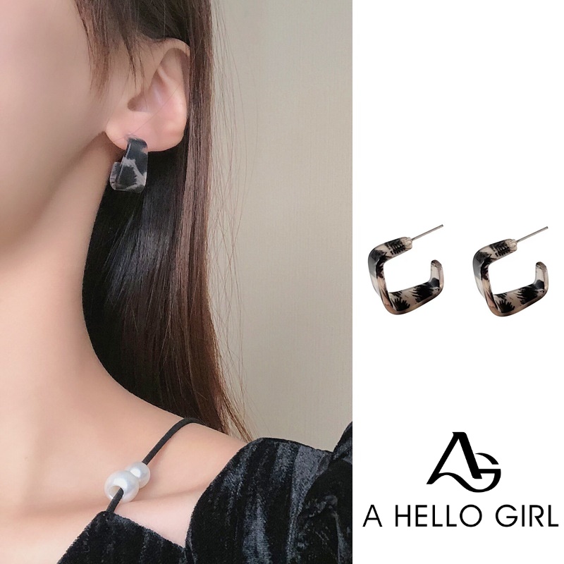 Anting Bentuk Kotak Motif Leopard Bahan Resin Gaya Korea Untuk Wanita