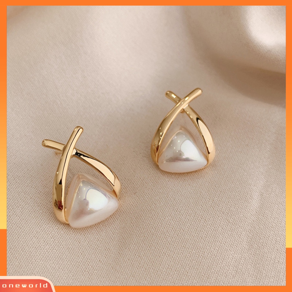 [EONE] 1pasang Anting Pejantan Geometris Segitiga Gaya Korea Temperamen Mutiara Imitasi Ear Studs Perhiasan Aksesori