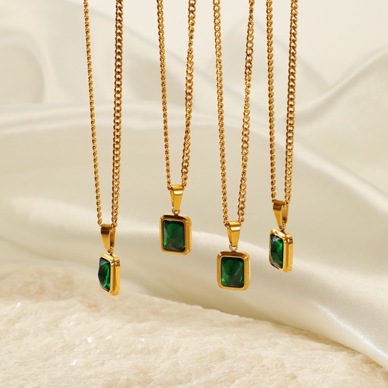 Vintage Square Green Zircon Pendant Necklace/Minimalis Simulasi Rantai Tulang Selangka Zamrud/Perhiasan Pesta Wanita Elegan