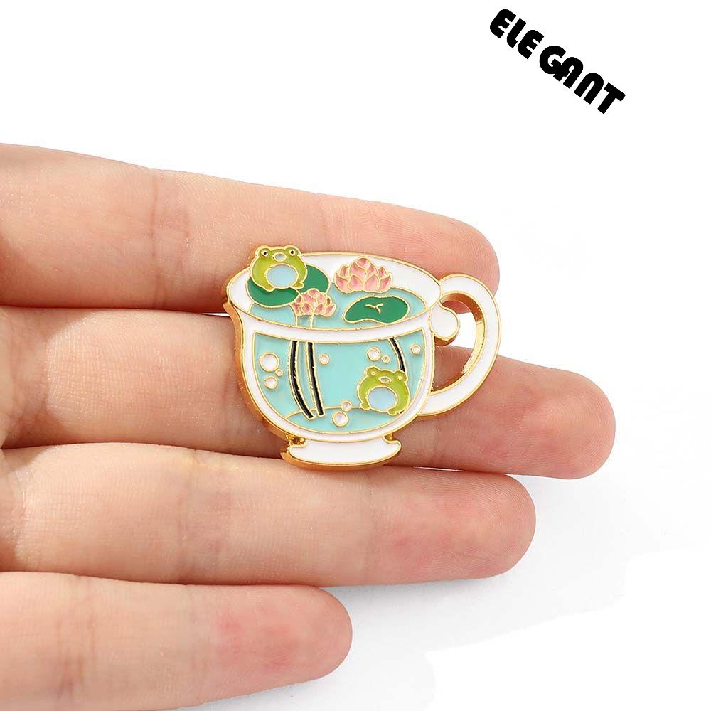 [Elegan] Bros Kodok Hadiah Lucu Untuk Anak-Anak Cangkir Daun Lotus Travel Commemorative Badge Pin Kerah Pin Enamel Pin