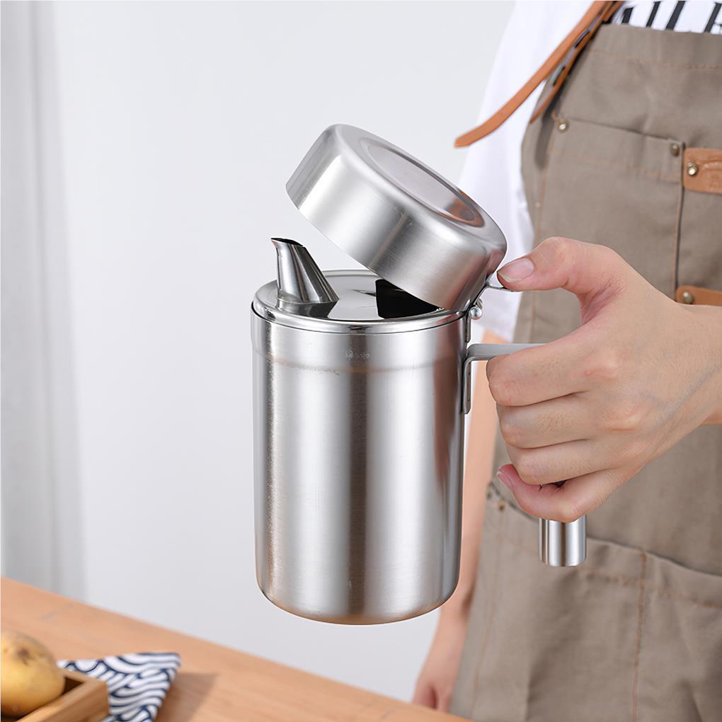 Stainless Steel Oil Can Sesame Oil Drum Minyak Dispenser Minyak Botol Minyak Oil Proof Dispenser Oil Dengan Tutup Kaleng Wadah Botol Minyak Botol Penyimpanan Bocor Kaleng Oil Pot Rumah Tangga