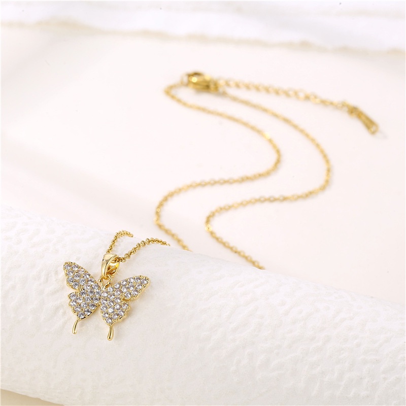 Diamond Inlaid Butterfly Necklace Festival Hadiah Exclusive 18K Gold Girl Jewelry Present XL23006