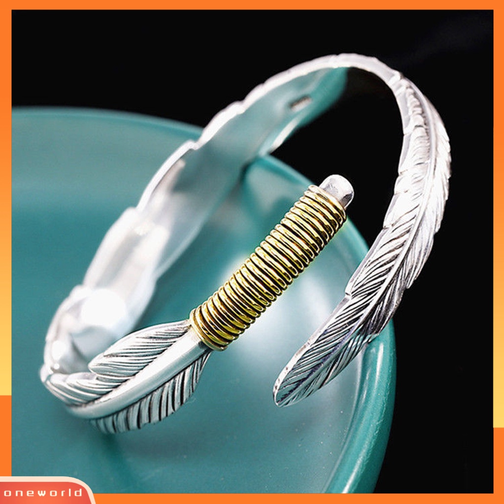 [ONE] Pembukaan Yang Dapat Disesuaikan Didesain Gelang Warna Perak Bulu Tidak Teratur Bangle Pria Gaya Retro Paduan Perhiasan Hadiah
