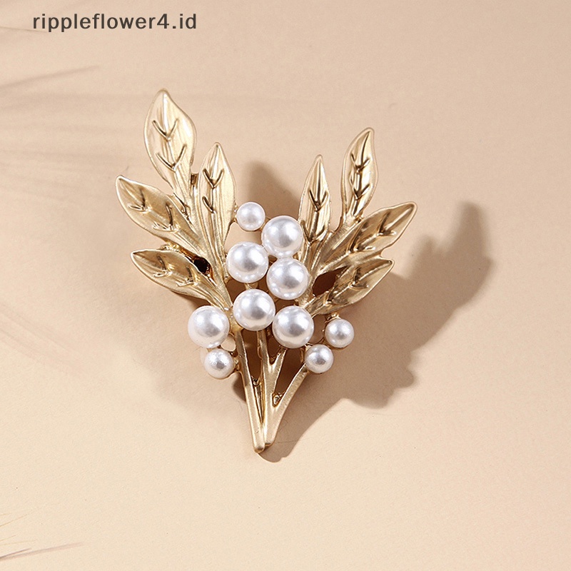 {rippleflower4.id} Fashion Mutiara Sederhana Daun Bros Pin Wanita Perhiasan Pernikahan Perjamuan Bros~