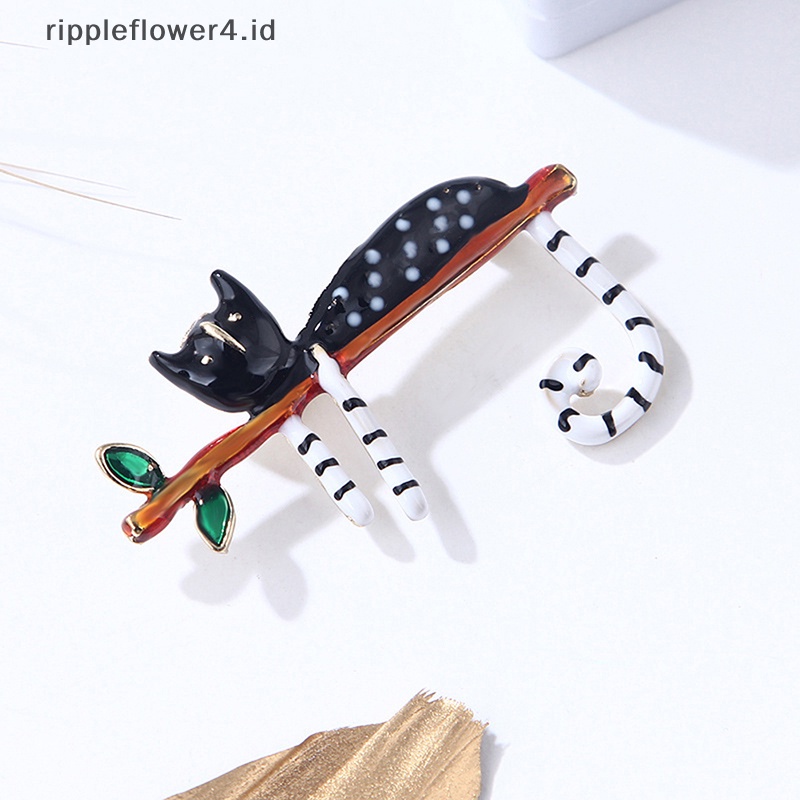 {rippleflower4.id} Fashion Kucing Malas Duduk Di Pohon Enamel Bros Untuk Wanita Lapel Pakaian Aksesoris Perhiasan Pesta~