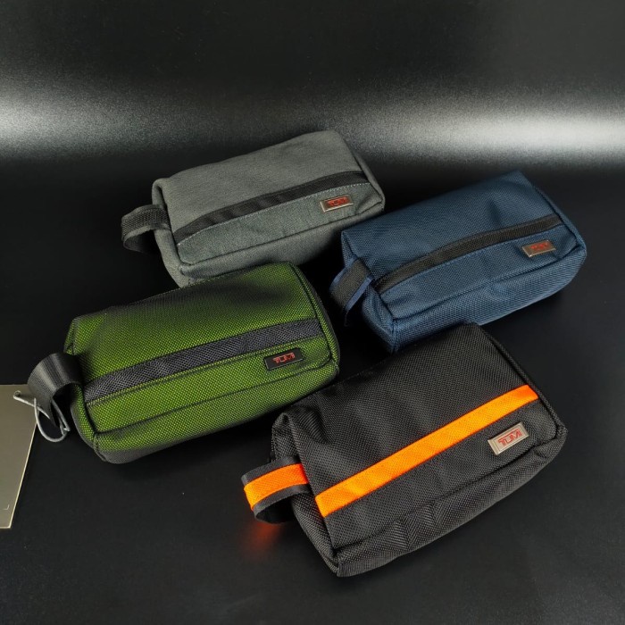 

POUCH TEMPAT PENSIL TM ALPHA BRAVO - Hitam