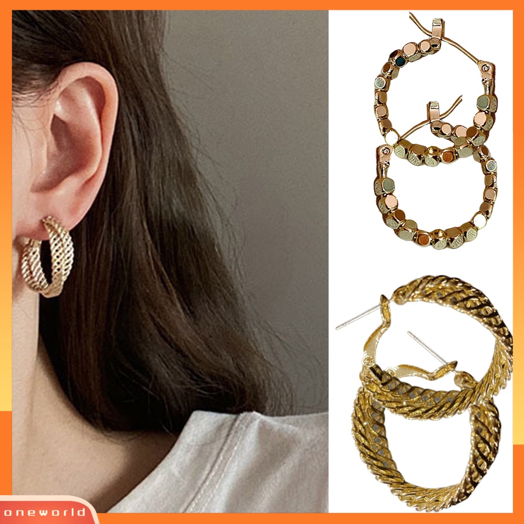 [WOD] 1pasang Anting Wanita Bentuk Bulat High-end Berongga Keluar Vintage Huggie Earrings Hadiah